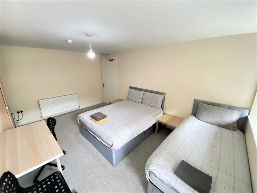 Ibrox Guesthouse กลาสโกว์ ภายนอก รูปภาพ